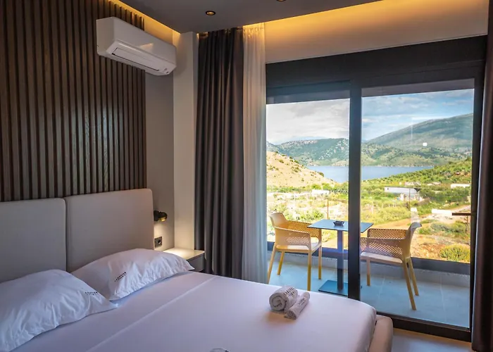Lake View Rooms Ksamil